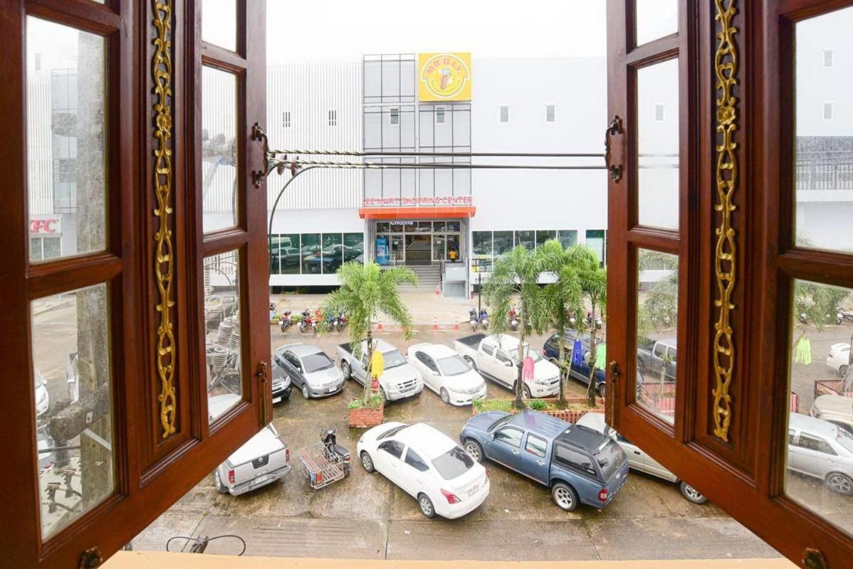 Ban Ao Thong Hotell Trang Eksteriør bilde